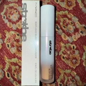 MAC Strobe Beam Liquid Blush. LIGHTNING‎ Full Size .14 Fl Oz Iridescent Finish